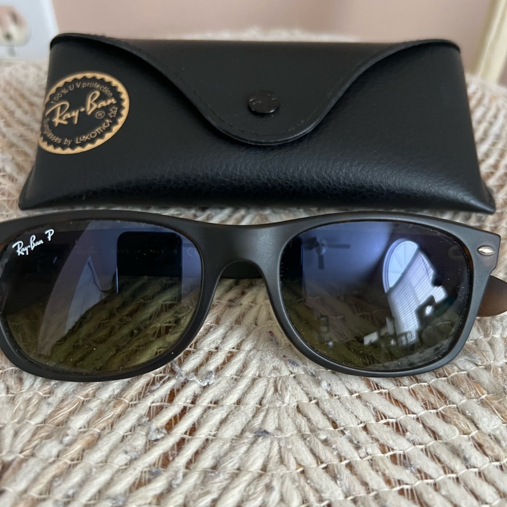 Sunglass-Rayban